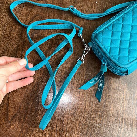 Vera Bradley RFID All in One Crossbody Bag blue - Picture 9 of 11